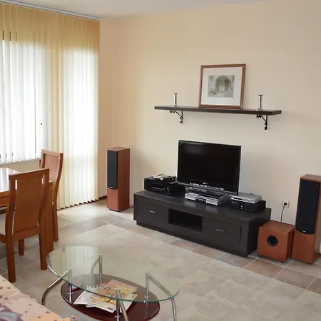 Sea Lagoon Coastal Apartments 아파트 카바르나