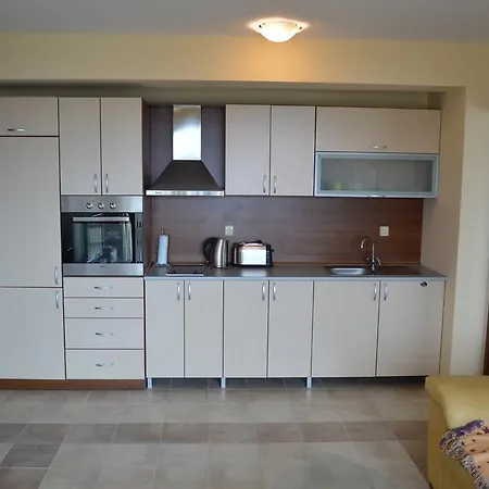 Sea Lagoon Coastal Apartments 카바르나