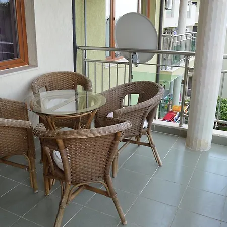 Sea Lagoon Coastal Apartments 카바르나
